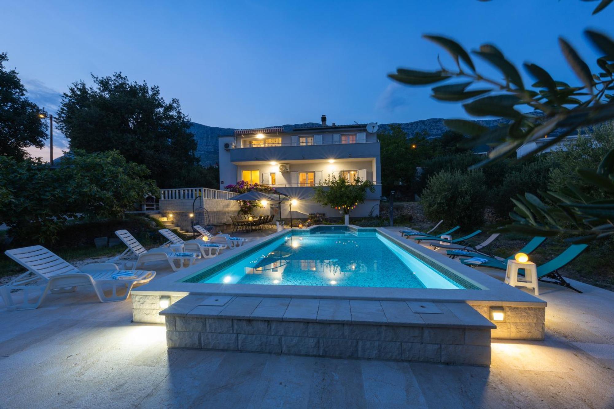 Casa Felice Apartments-Holiday Home Kastela Ngoại thất bức ảnh