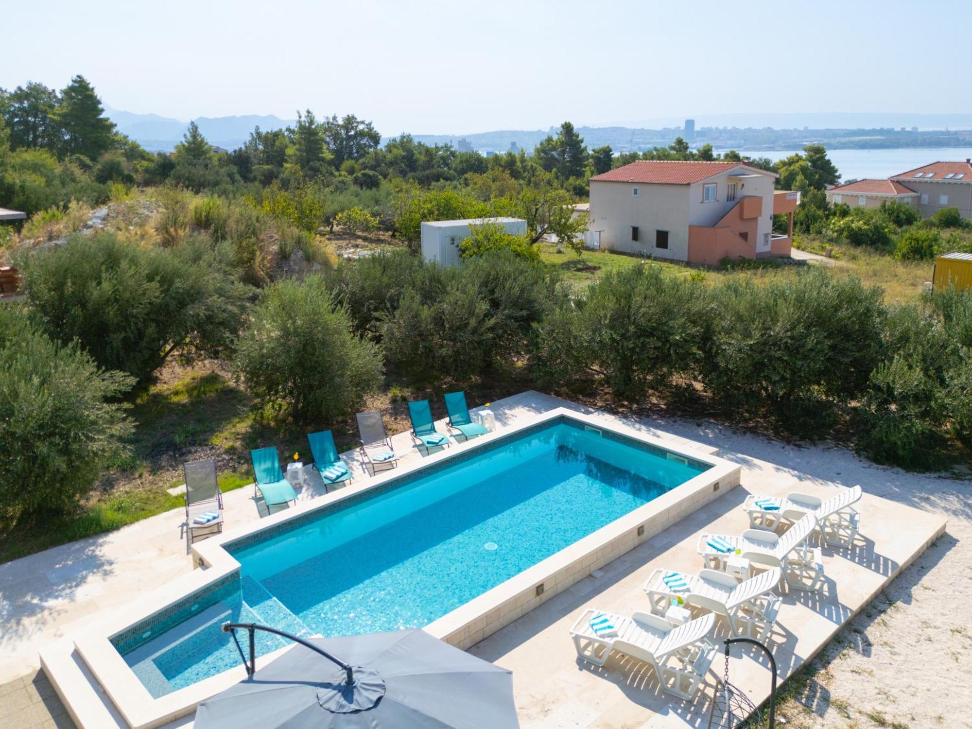 Casa Felice Apartments-Holiday Home Kastela Ngoại thất bức ảnh