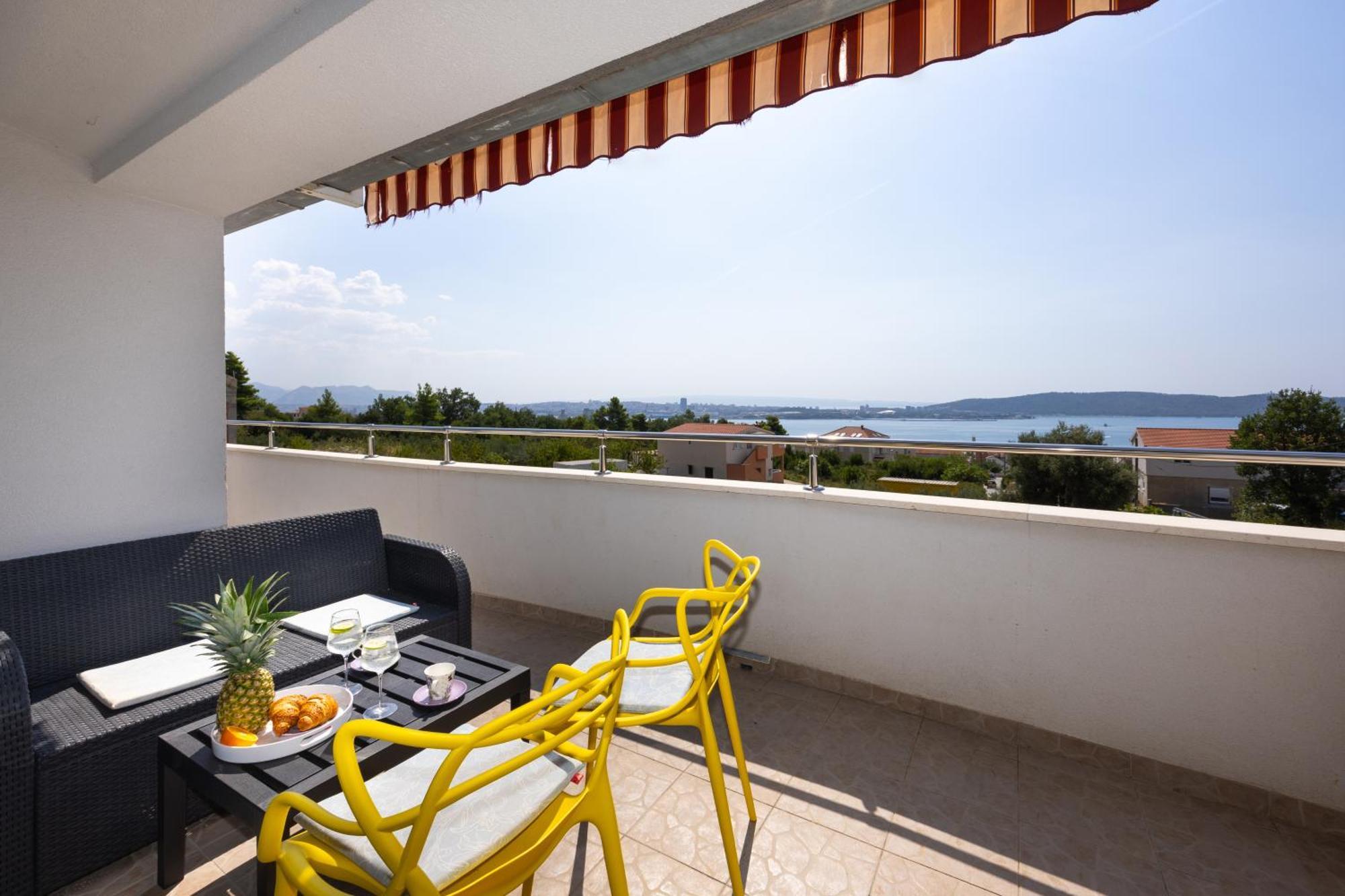 Casa Felice Apartments-Holiday Home Kastela Ngoại thất bức ảnh