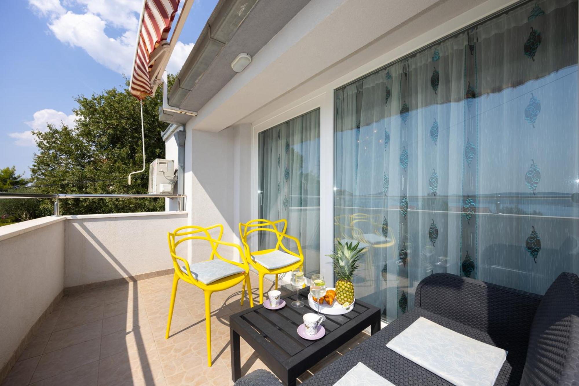 Casa Felice Apartments-Holiday Home Kastela Ngoại thất bức ảnh