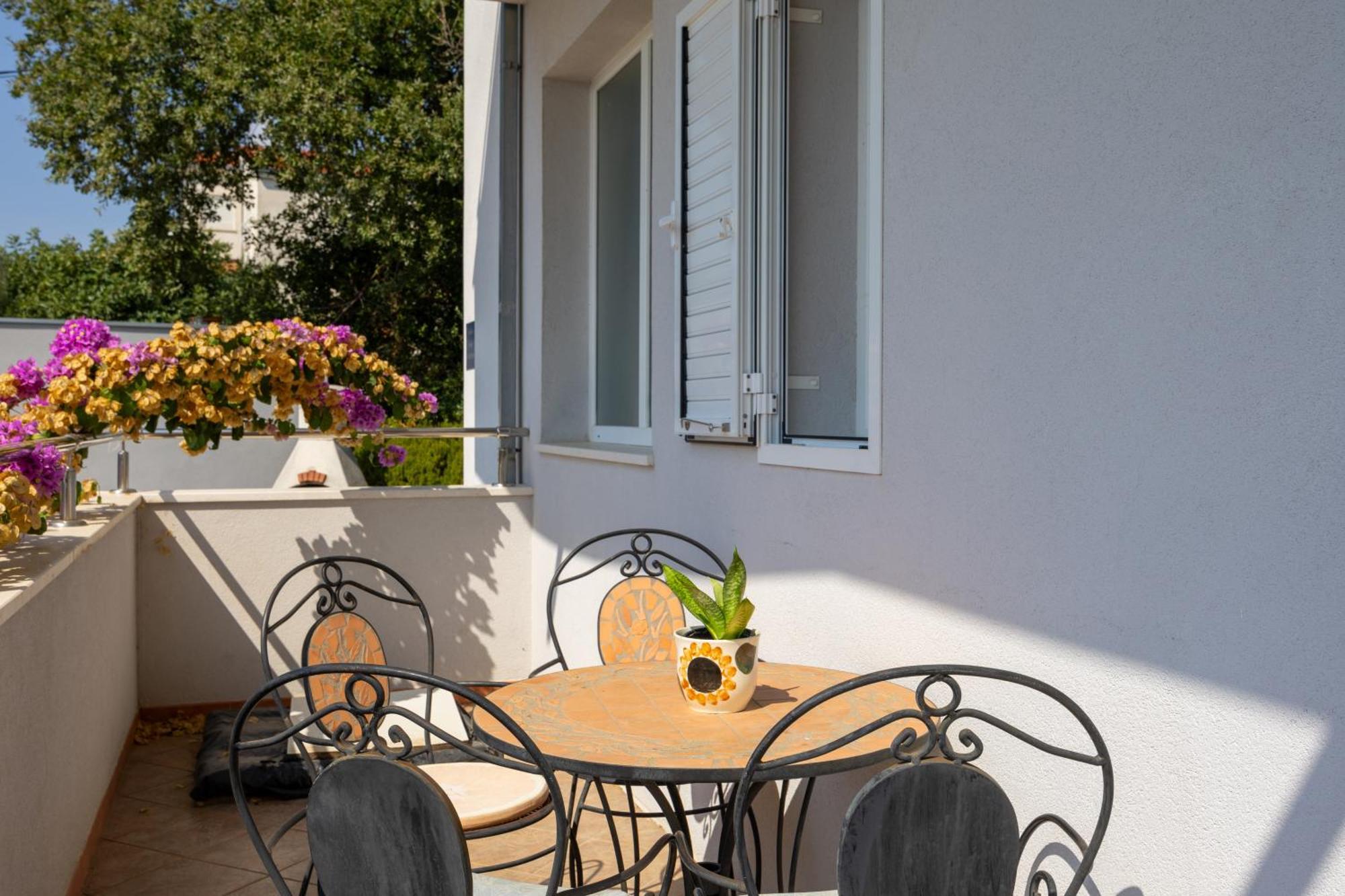 Casa Felice Apartments-Holiday Home Kastela Ngoại thất bức ảnh