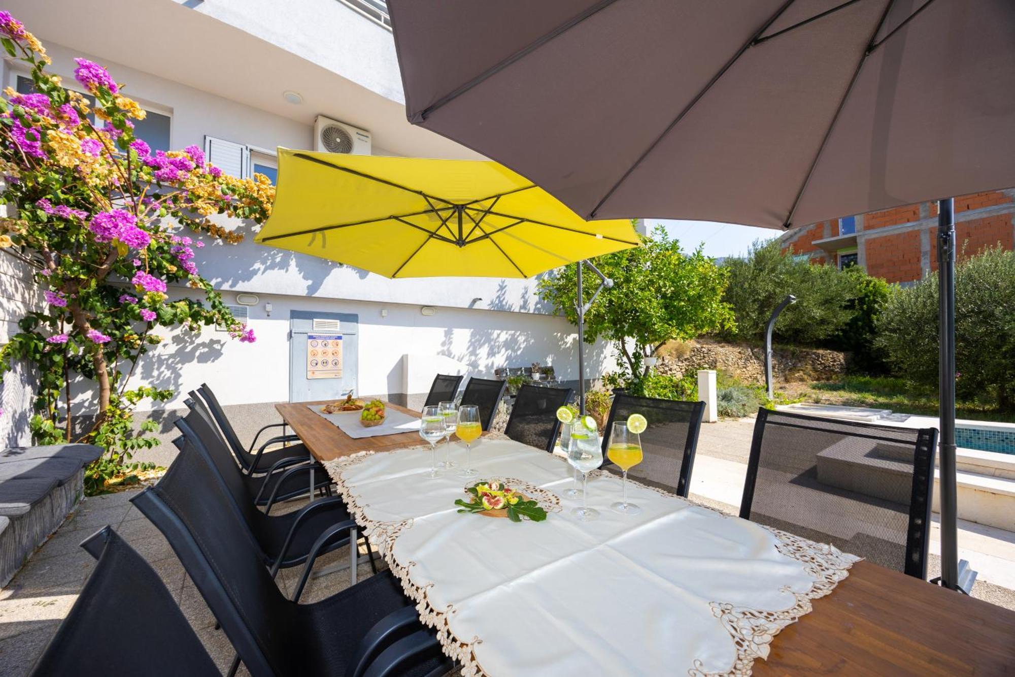 Casa Felice Apartments-Holiday Home Kastela Ngoại thất bức ảnh