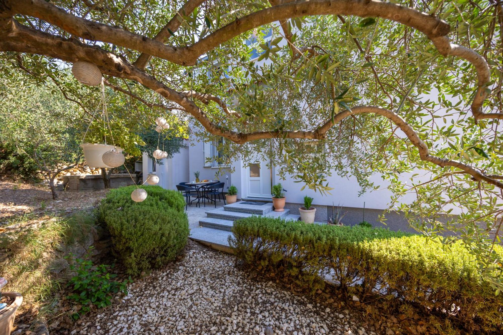 Casa Felice Apartments-Holiday Home Kastela Ngoại thất bức ảnh